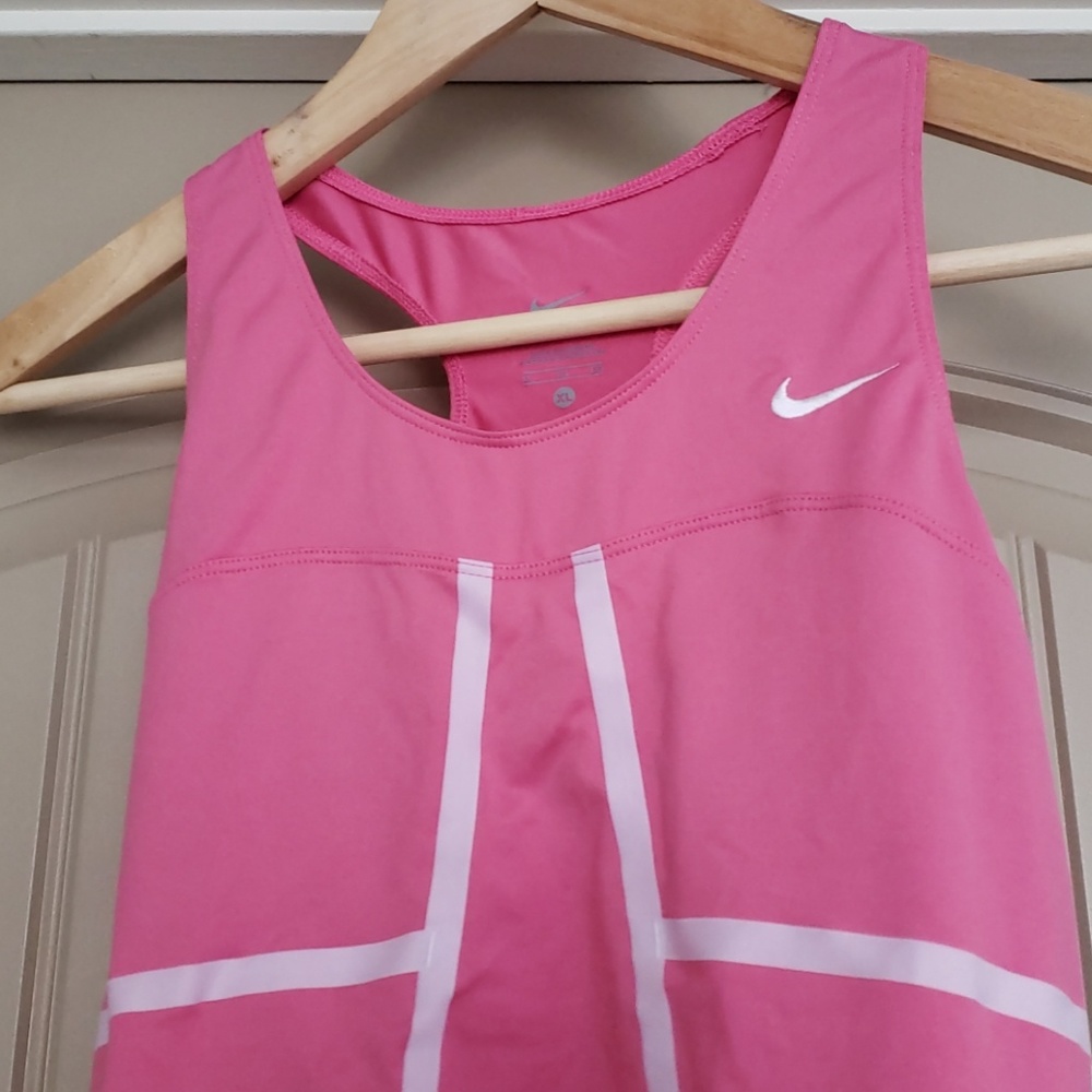 Nike Athletic top